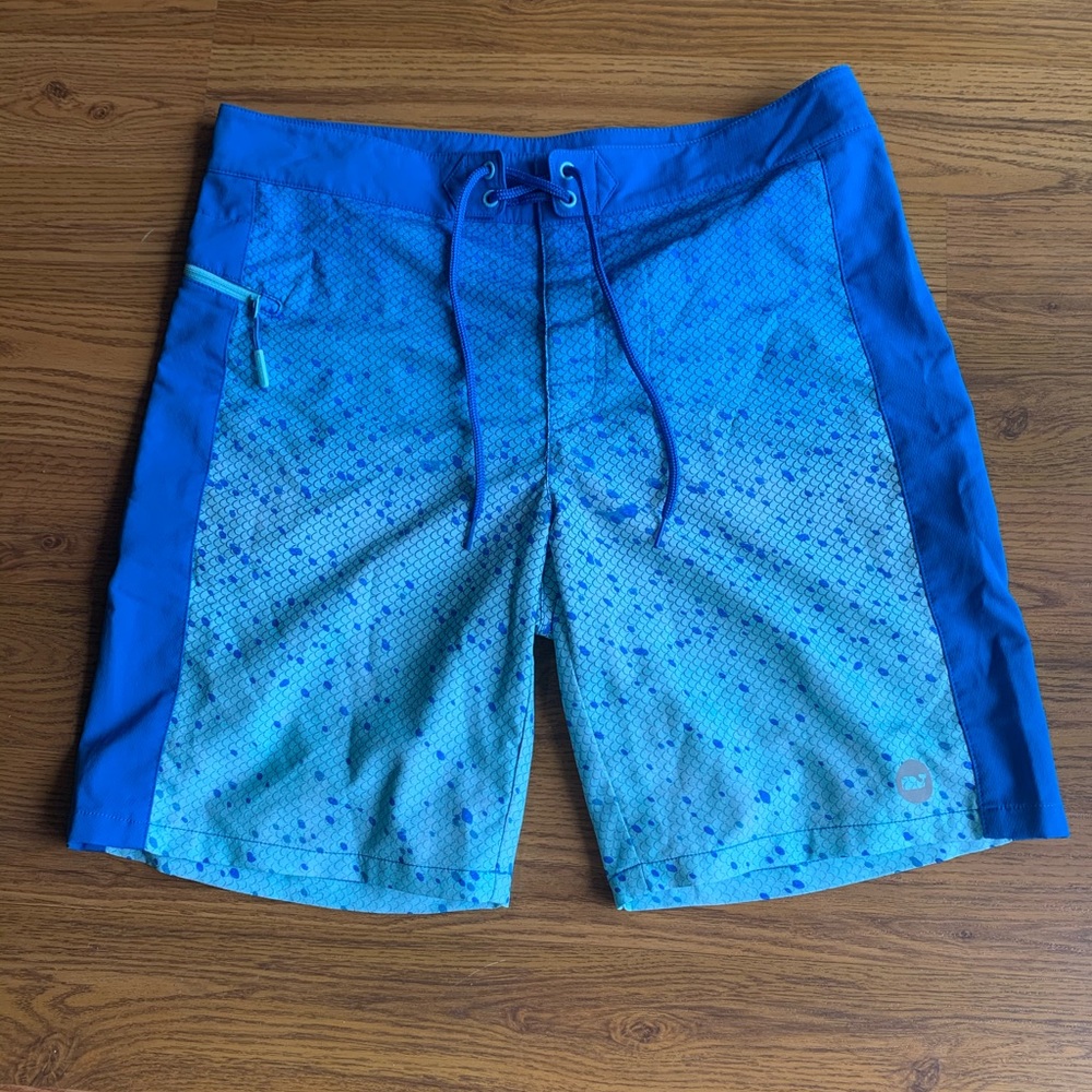 Vineyard Vine swim trunks